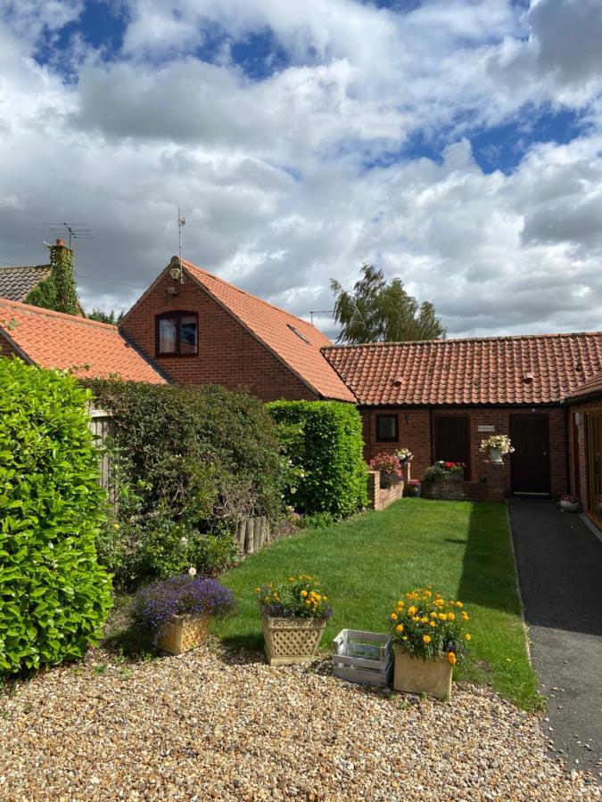 Willow Tree Cottages Newark upon Trent Eksteriør billede