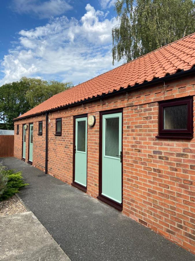 Willow Tree Cottages Newark upon Trent Eksteriør billede