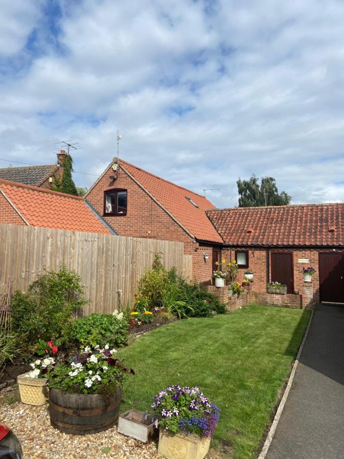 Willow Tree Cottages Newark upon Trent Eksteriør billede